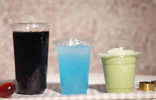 Mitä elintarvikestandardeja PLA-kylmäjuomakuppien on täytettävä tuotannon aikana?